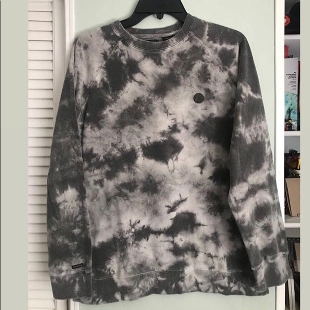Volcom sweatshirt